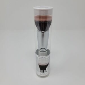 IT Cosmetics Special Edition Flat Top Full Coverage Complexion Brush No 136 New
